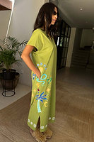 Thumbnail for caption_Model is 5ft7” and is wearing size M