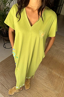 Thumbnail for caption_Model is 5ft7” and is wearing size M