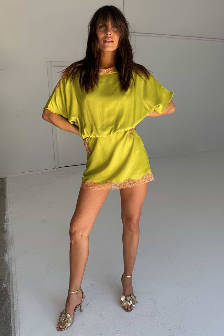 caption_Model is 5ft7” and wears UK size 8/ US 4