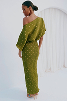 Thumbnail for caption_Model wears Olive Tilly Dress in UK size 10 / US 6