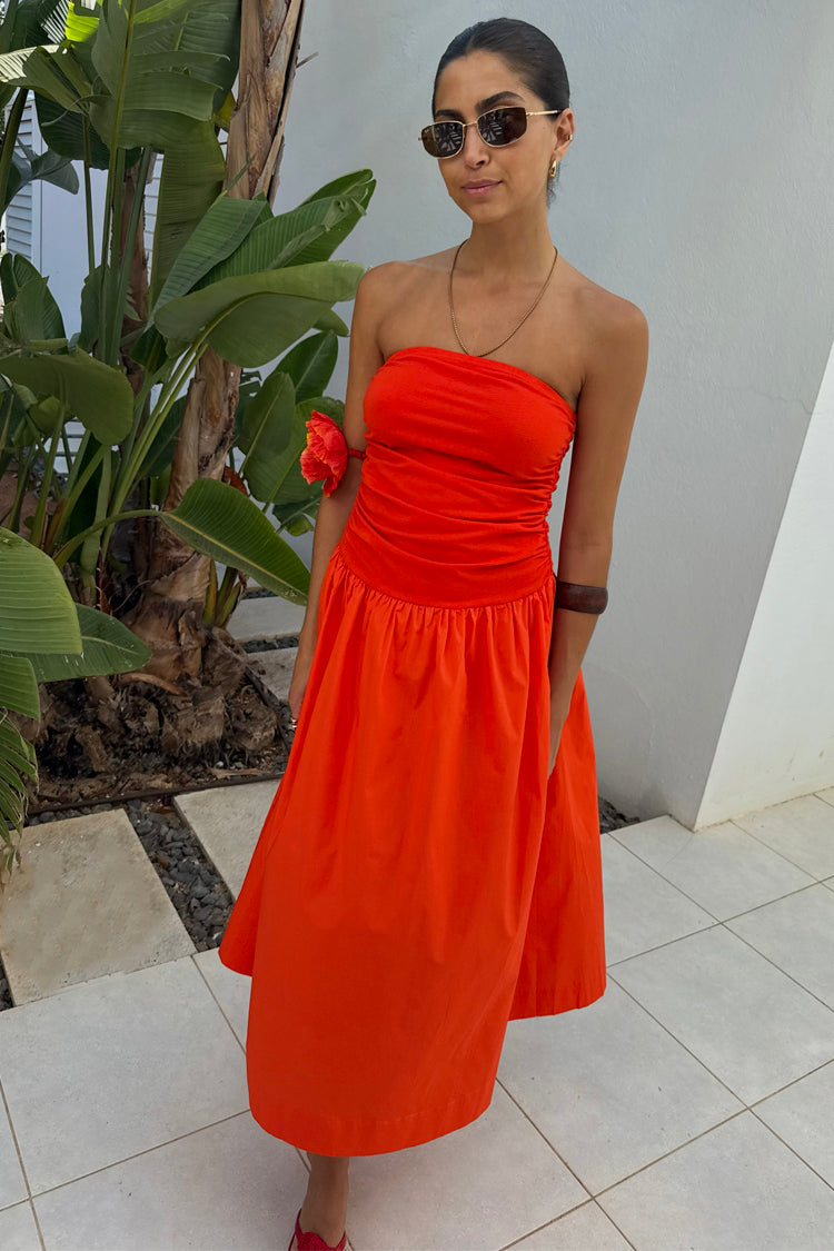 caption_Model is 5ft7” and wears UK size 8/ US 4