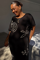 Thumbnail for caption_Model is 5ft6” and wears size L