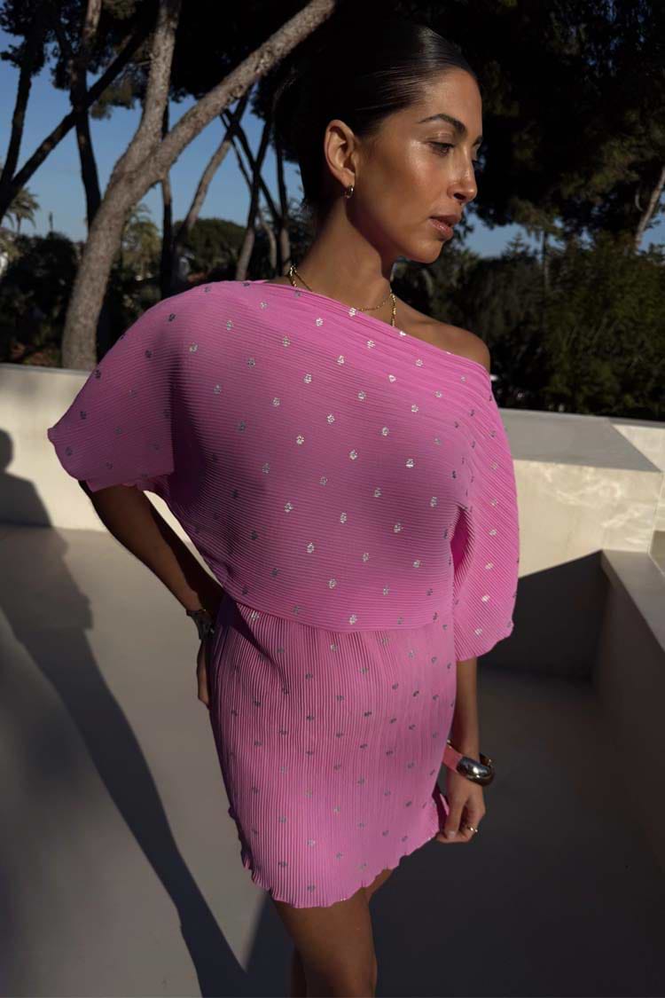 caption_Model is 5ft7” and wears UK size 8/ US 4