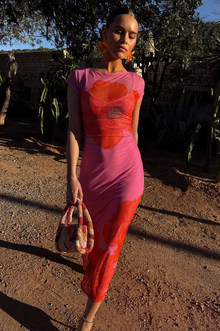 caption_Model is 5ft7” and wears UK size 8/ US 4