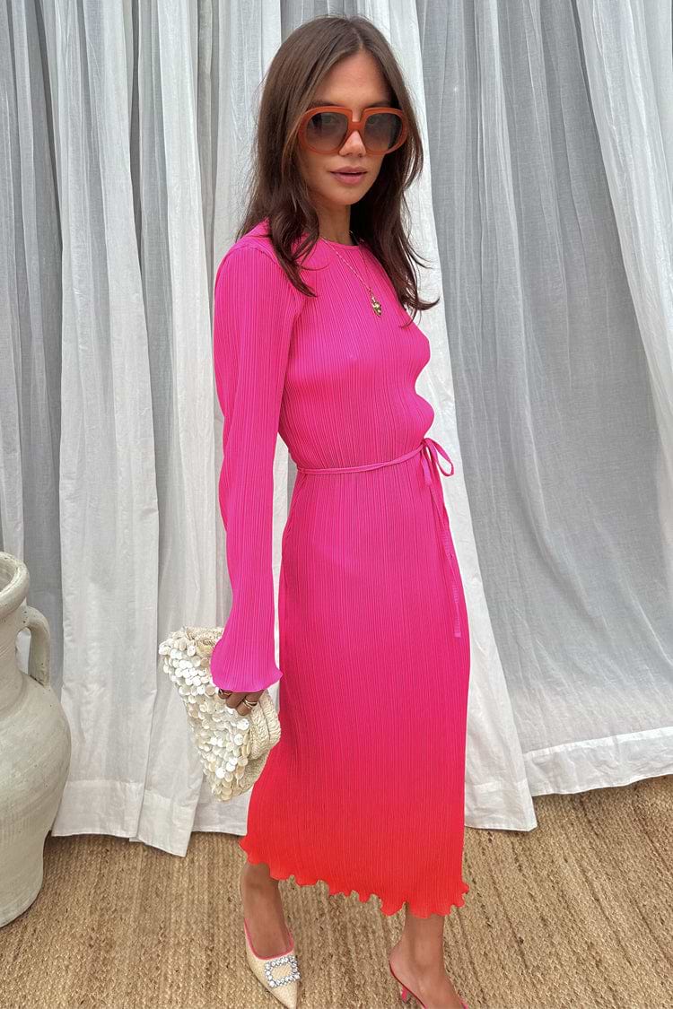 caption_Model wears Red and Pink Ombre Plisse Dress in UK size 10/ US 6