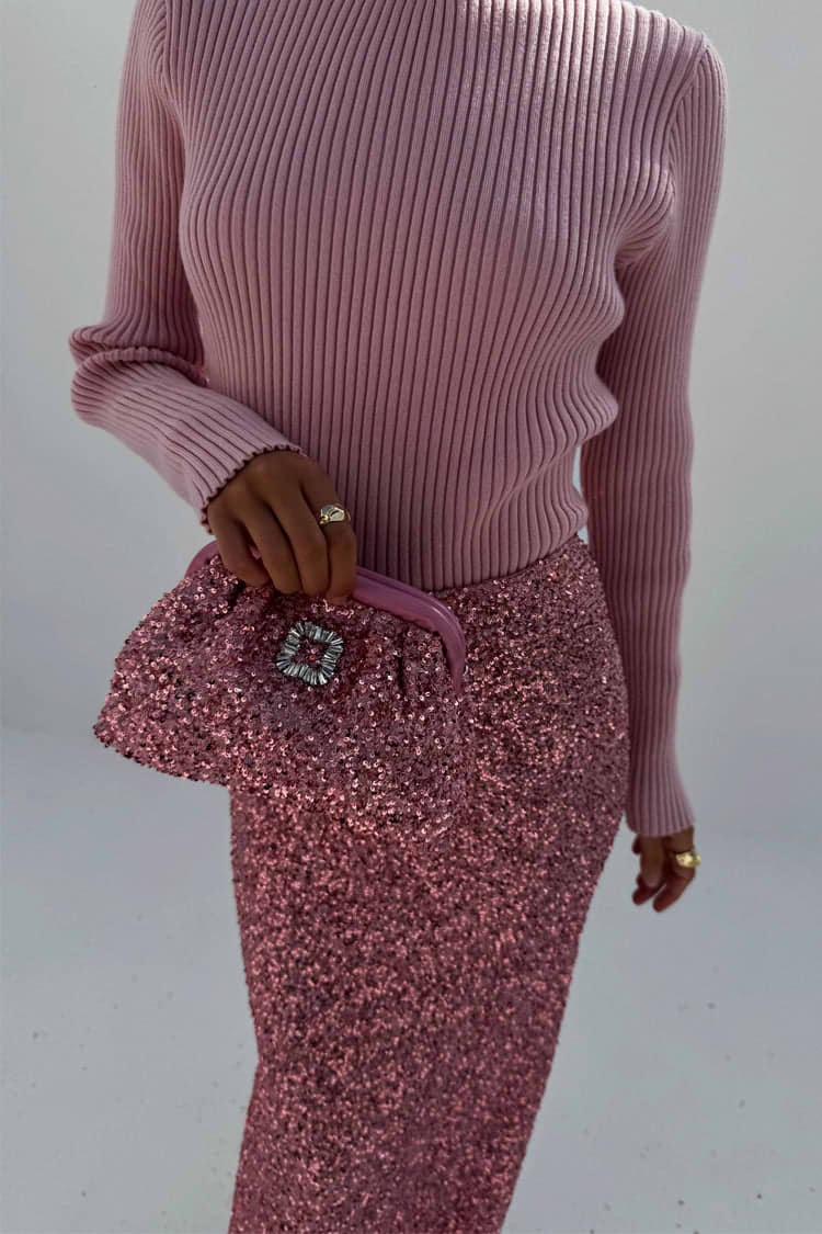 caption_Model wears Pink Sequin Dorris Skirt in UK 8 / US 4