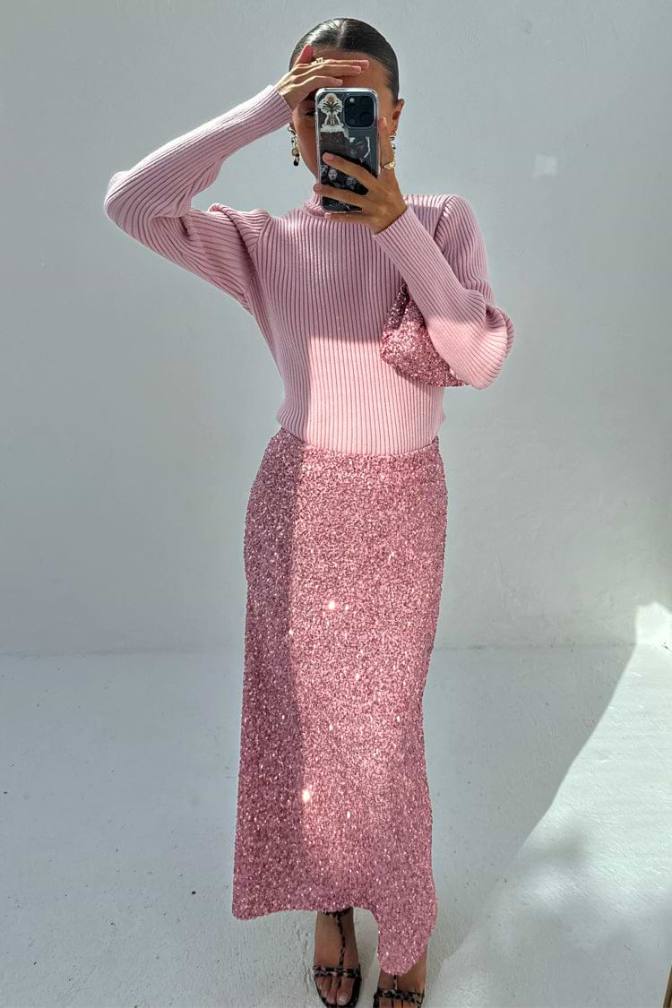 caption_Model wears Pink Sequin Dorris Skirt in UK 8 / US 4