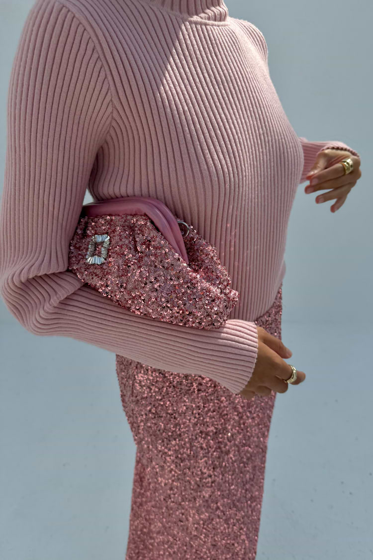 caption_Model wears Pink Sequin Dorris Skirt in UK 8 / US 4