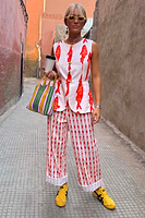 Thumbnail for caption_Model is 5ft4” and wears UK size 8/ US 4