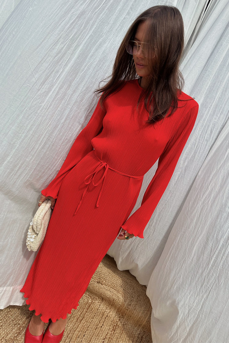 caption_Model wears Red Gaia Plisse Dress in UK size 8/ US 4