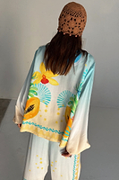 Thumbnail for caption_Model is 5ft7” and wears UK size 8/ US 4