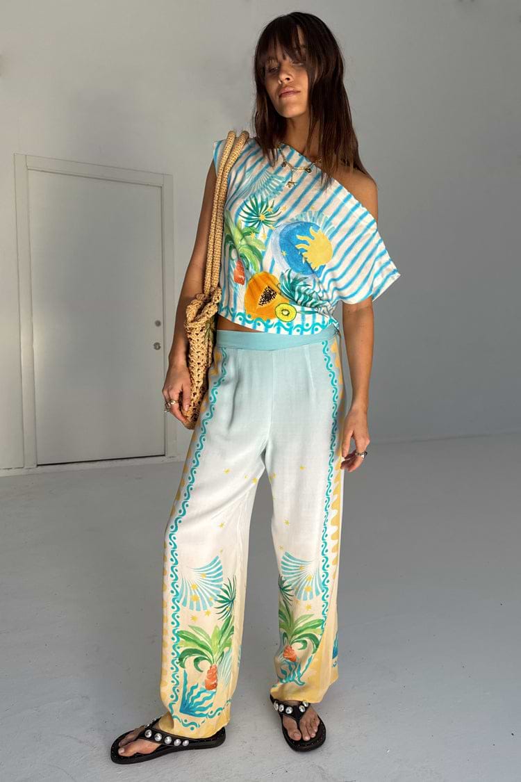 caption_Model is 5ft7” and wears UK size 8/ US 4