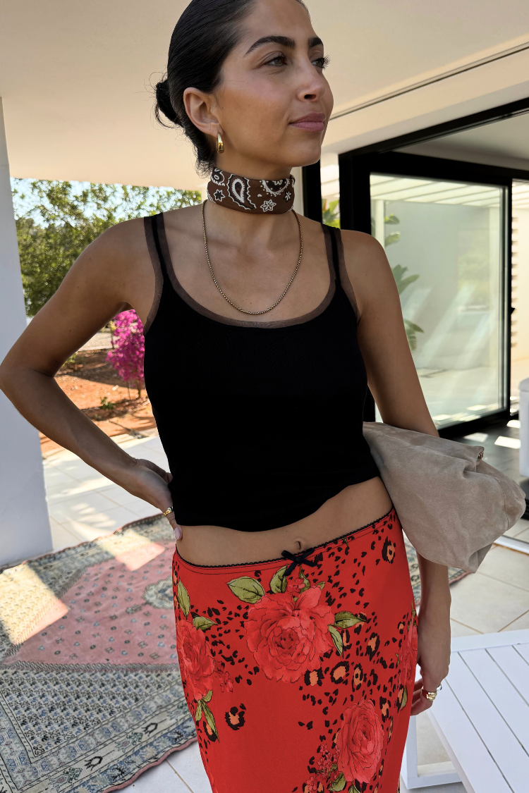 caption_Model is 5ft7” and wears UK size 10/ US 6