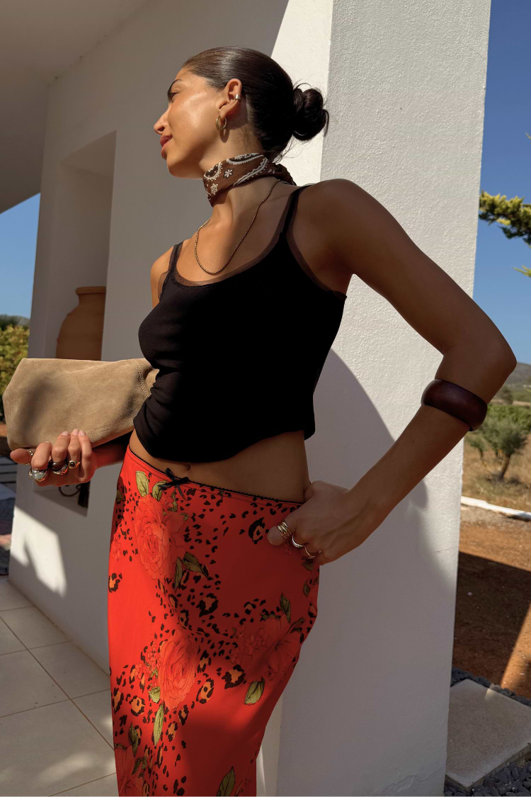 caption_Model is 5ft7” and wears UK size 10/ US 6