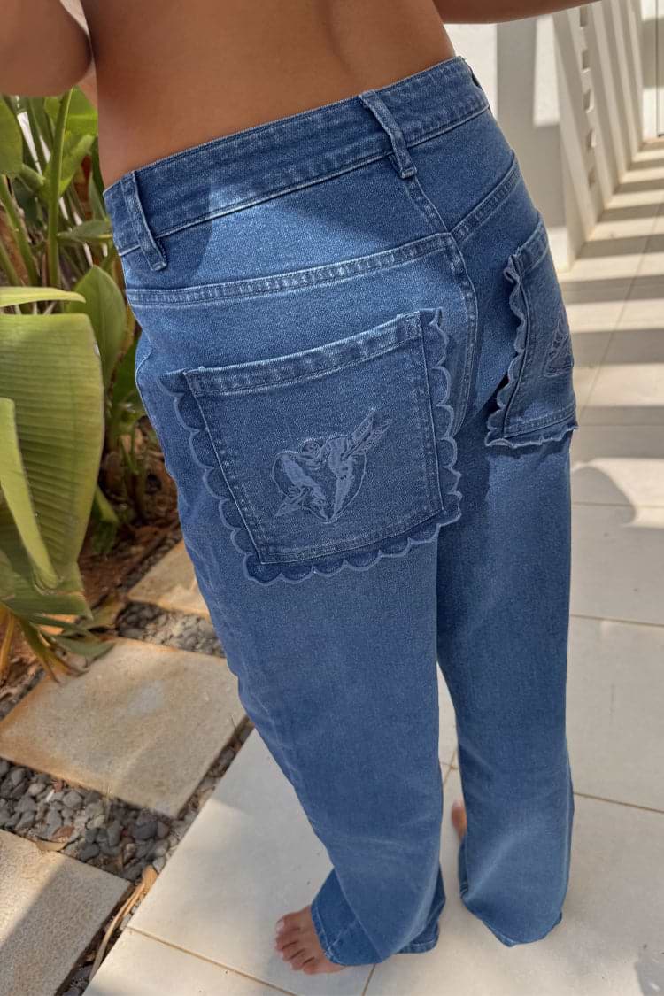 caption_Model is 5ft7” and wears UK size 10/ US 6