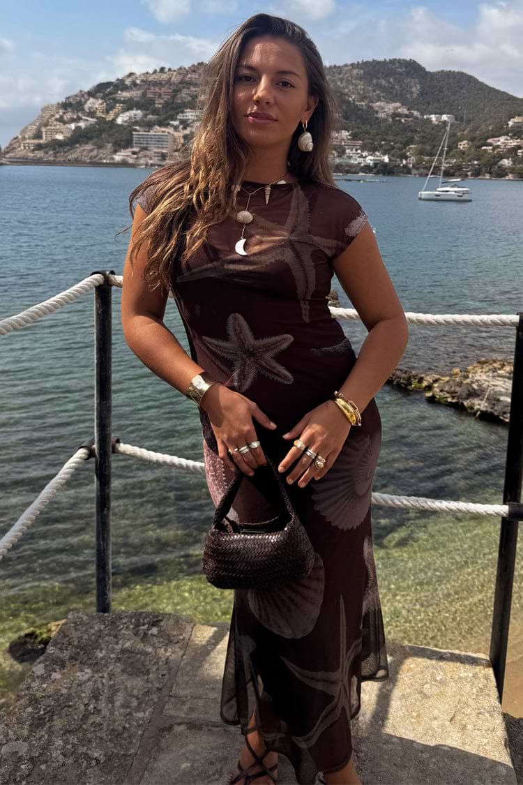 caption_Model is 5ft5” and wears UK size 8/ US 4