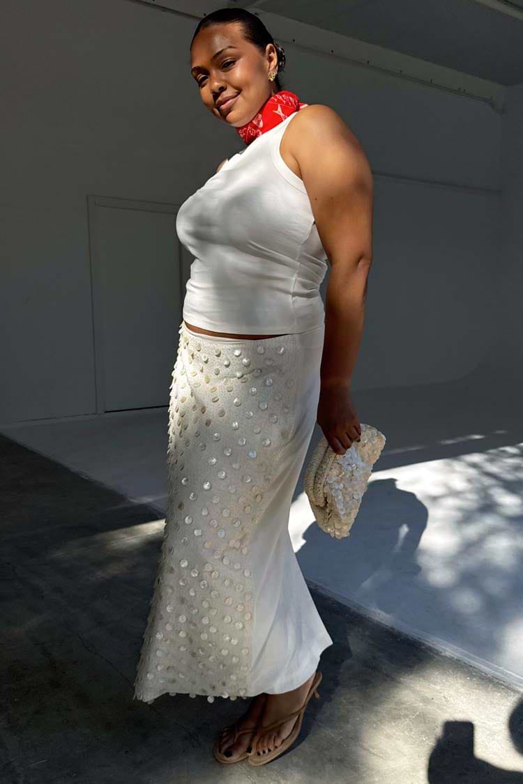 caption_Model is 5ft5” and wears UK size 16/ US 12