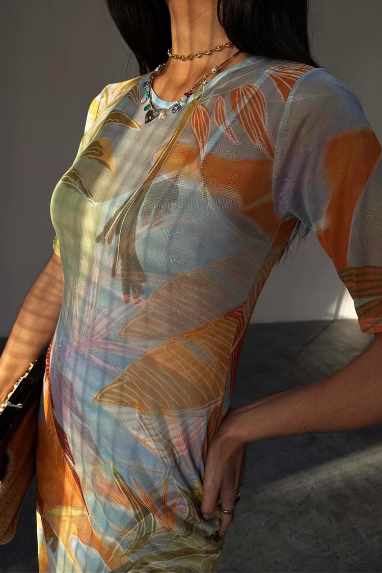 caption_Model is 5ft7” and wears UK size 8/ US 4