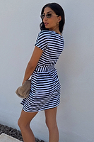 Thumbnail for caption_Model is 5ft7” and wears UK size 8/ US 4