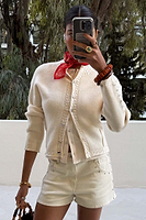 Thumbnail for caption_Model is 5ft8” and wears size M