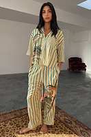 Thumbnail for caption_Model is 5ft7” and wears UK size 8/ US 4