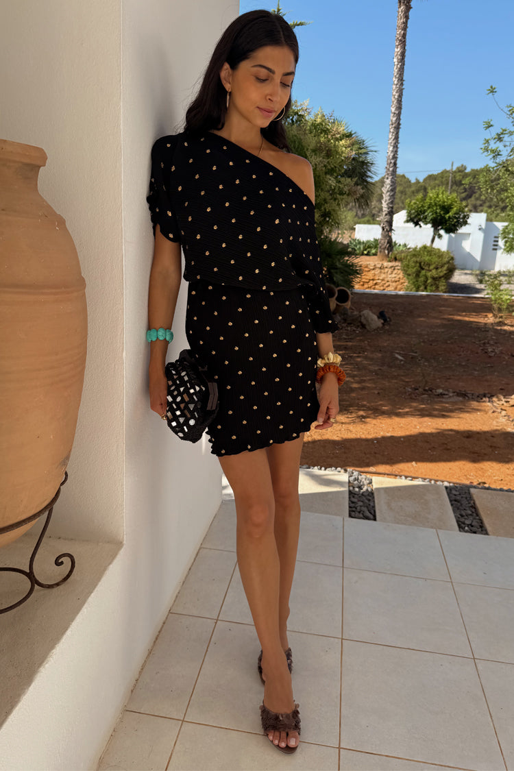 caption_Model is 5ft7” and wears size S