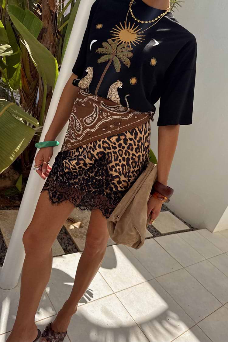 caption_Model wears Leopard Lace Maeva Skirt  in UK size 8/ US 4