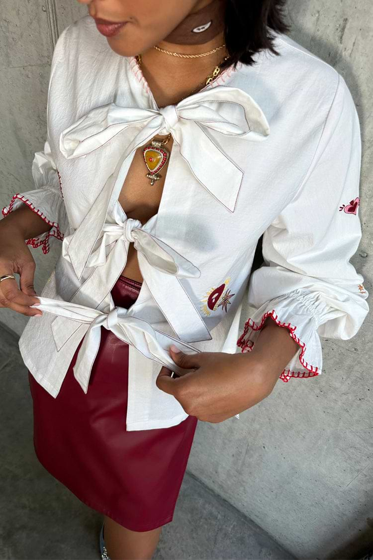 caption_Model wears White Embroidered Mystical Shirt in UK size 10/ US 6