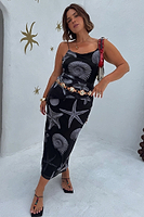Thumbnail for caption_Model is 5ft6” and wears UK size 18/ US 14