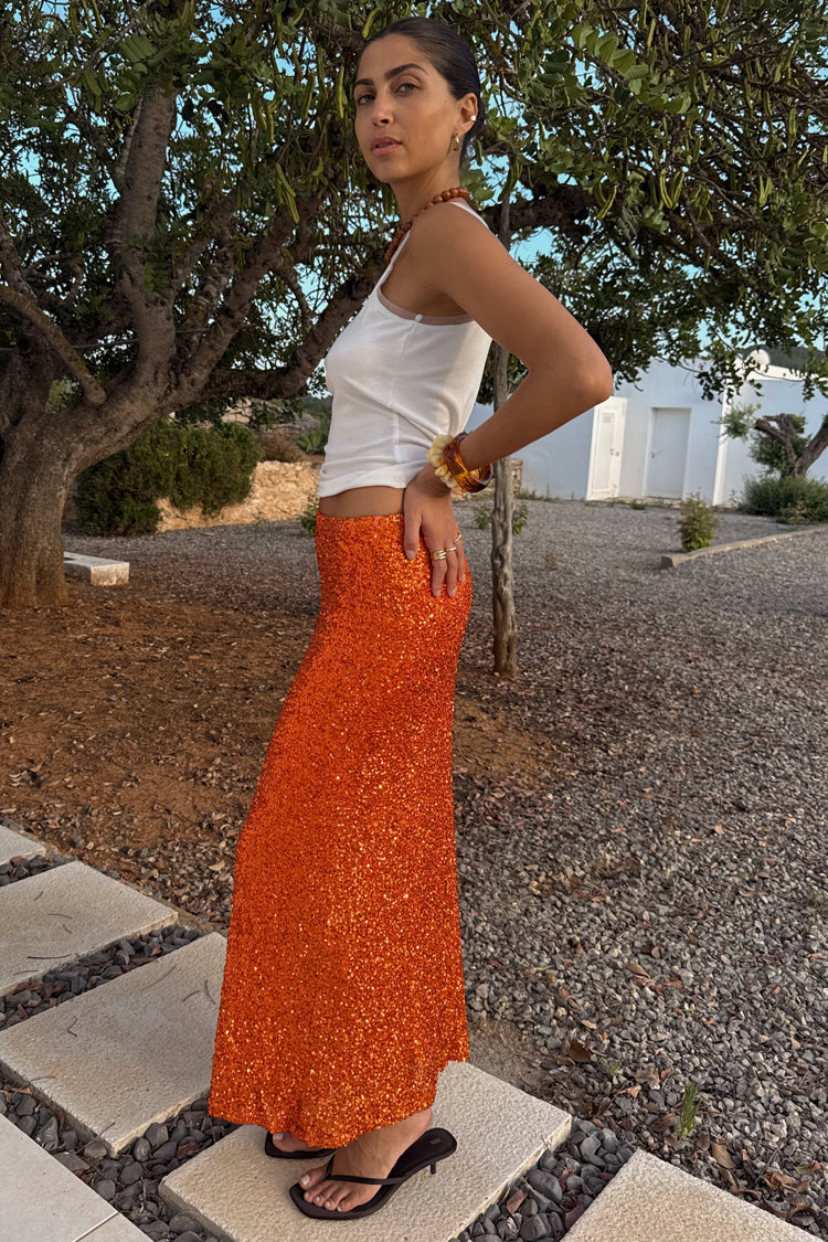 caption_Model is 5ft7” and wears UK size 10/ US 6