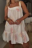 Thumbnail for caption_Model is 5ft7” and wears UK size 16/ US 12