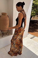 Thumbnail for caption_Model is 5ft7” and wears UK size 8/ US 4