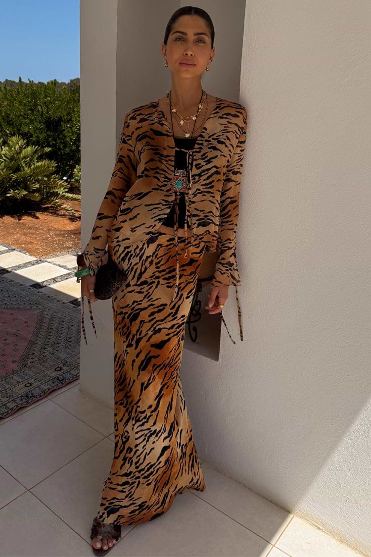 caption_Model is 5ft7” and wears UK size 8/ US 4