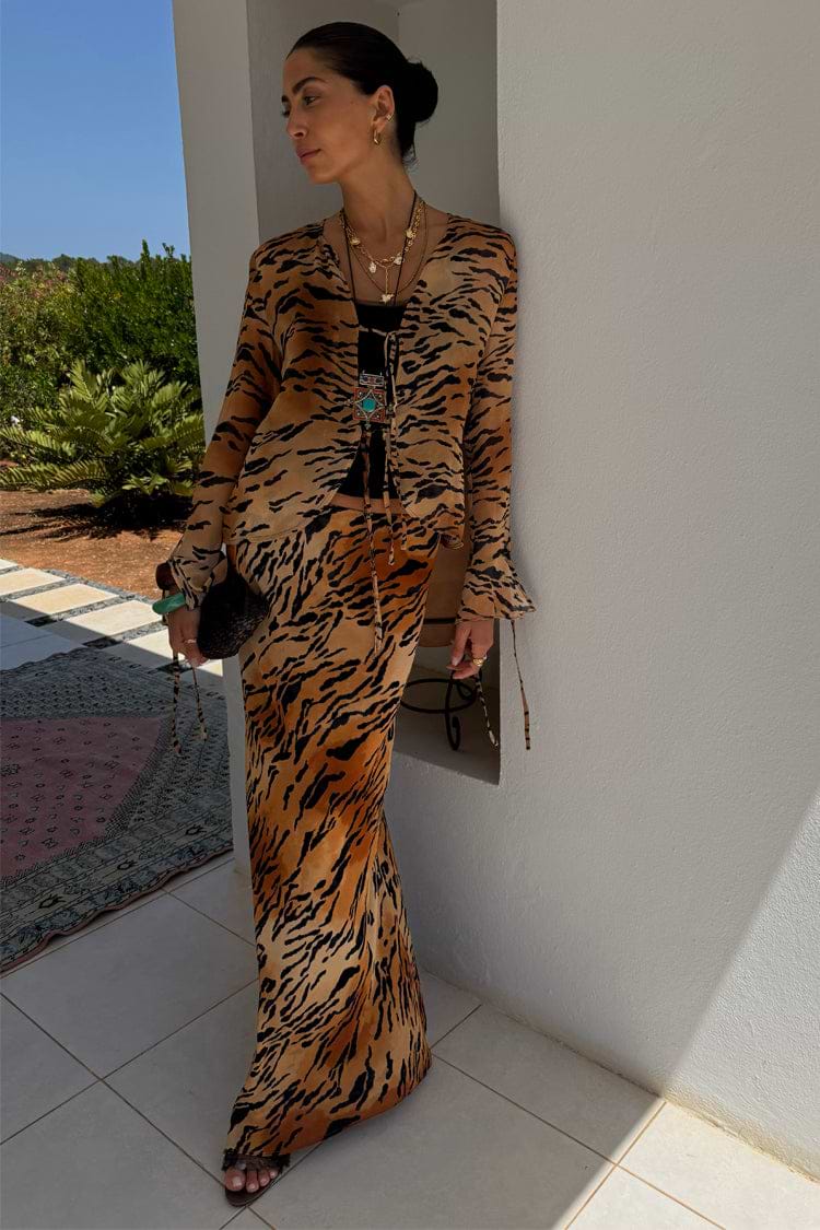 caption_Model is 5ft7” and wears UK size 8/ US 4