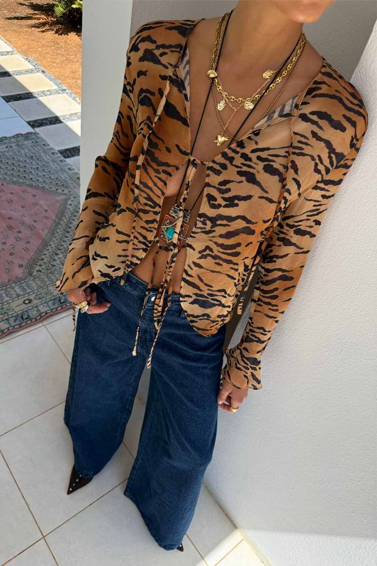 caption_Model is 5ft7” and wears UK size 8/ US 4