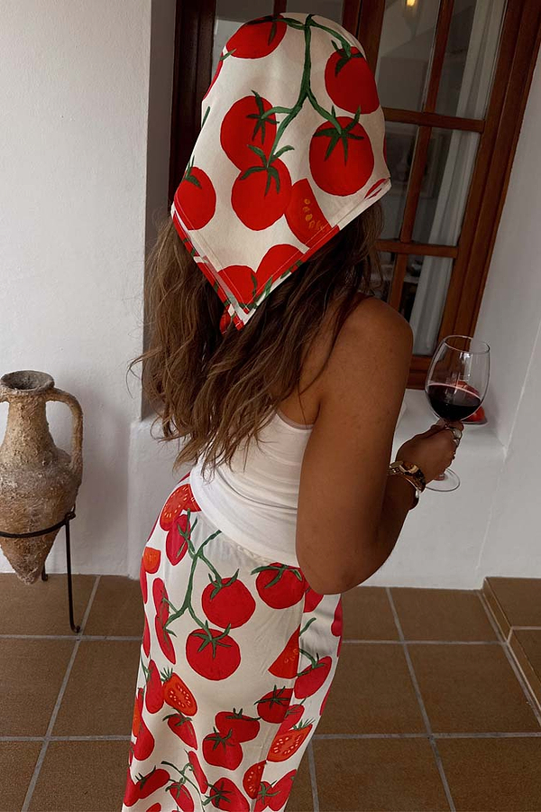 Tomato Scarf