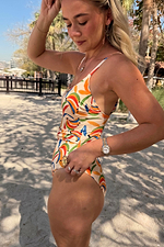 caption_Model is 5ft5” and wears UK size 8/ US 4