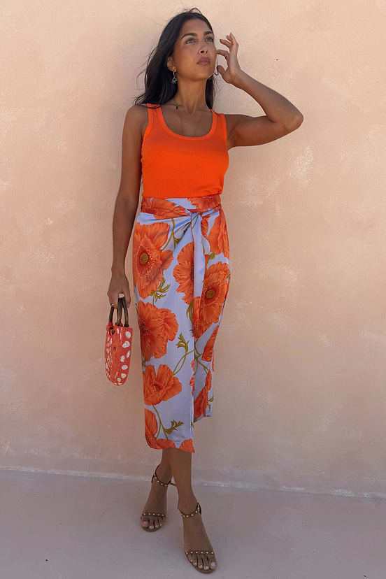 caption_Model is 5ft7” and wears UK size 10/ US 6 