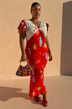 caption_Model is 5ft7” and wears UK size 18/ US 14