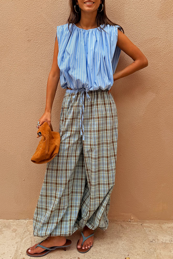 caption_Model is 5ft4” and wears UK size 6/ US 2