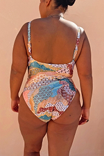 caption_Model is 5ft7” and wears UK size 18/ US 14