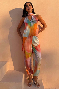 caption_Model is 5ft7” and wears UK size 10/ US 6 