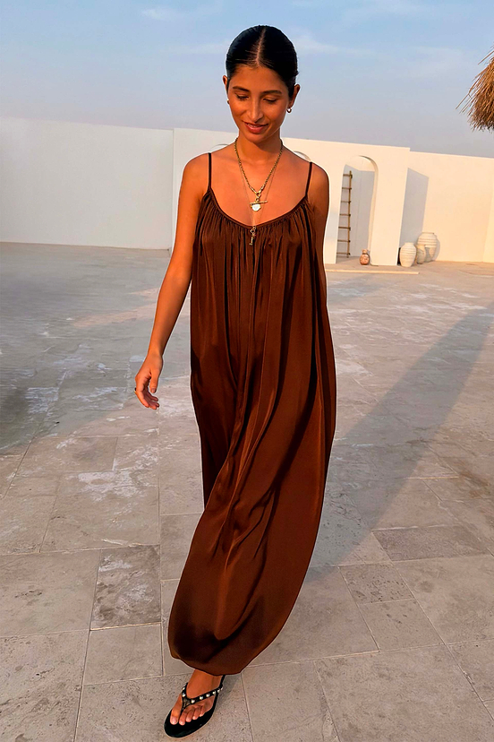 caption_Model is 5ft4” a size XS, wearing a size M