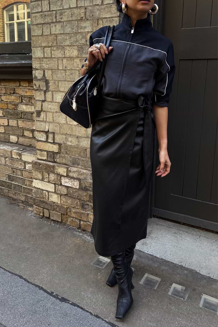 Women's Black Vegan Leather Wrap Skirt in Black - Size 18 - NFD Outlet Women's Black Vegan Leather Wrap Skirt in Black - Size 18 - NFD Outlet
