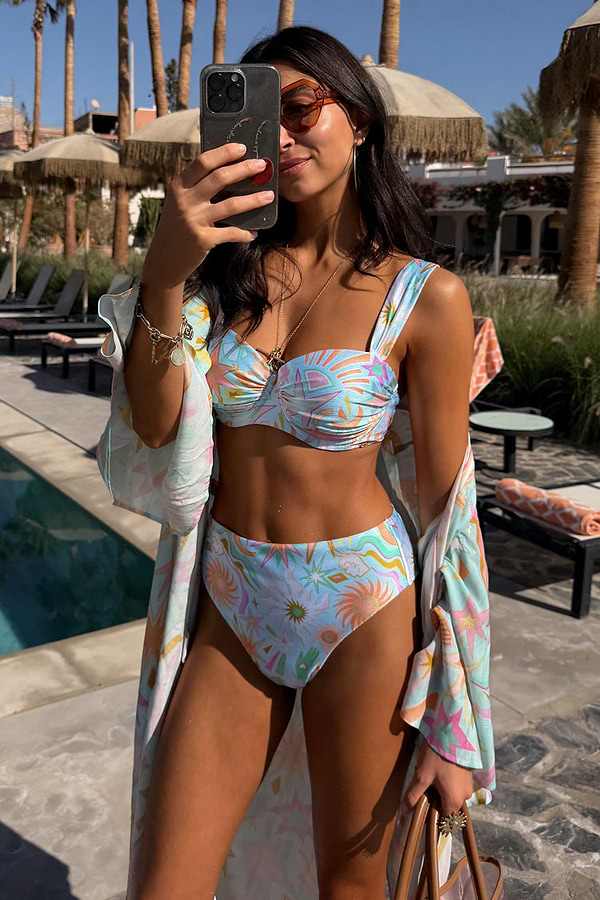 caption_Model is 5ft7” and wears UK size 10/ US 6 
