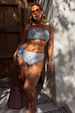 caption_Model is 5ft7” and wears UK size 18/ US 14