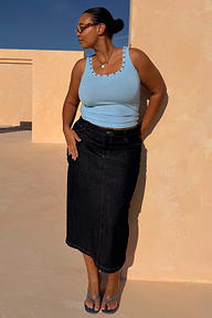 caption_Model is 5ft9” and wears UK size 18/ US 14