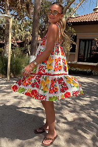 caption_Model is 5ft4” and wears UK size 10/ US 6 
