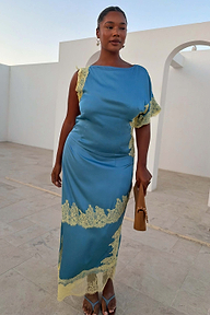 caption_Model is 5ft7” and wears UK size 18/ US 14