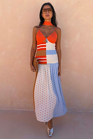 caption_Model is 5ft7” and wears UK size 10/ US 6 